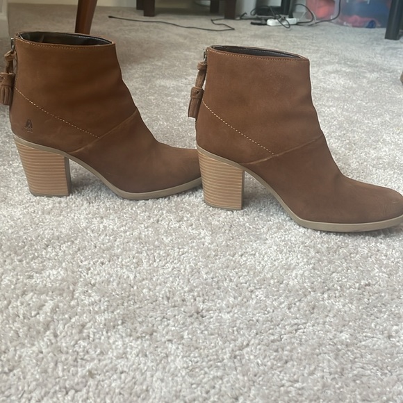 Hush puppies brown heeled booties - Picture 3 of 6